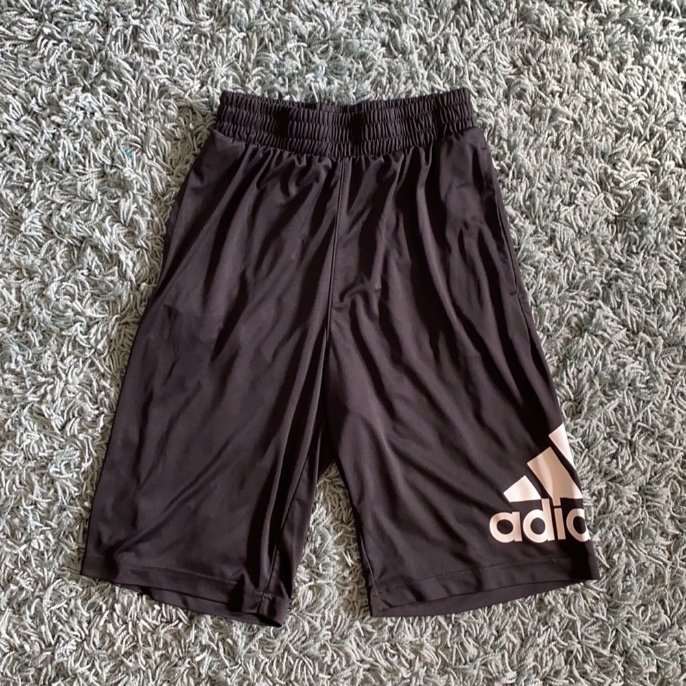 MENS ADIDAS SHORTS SIZE MEDIUM - Picture 3 of 4